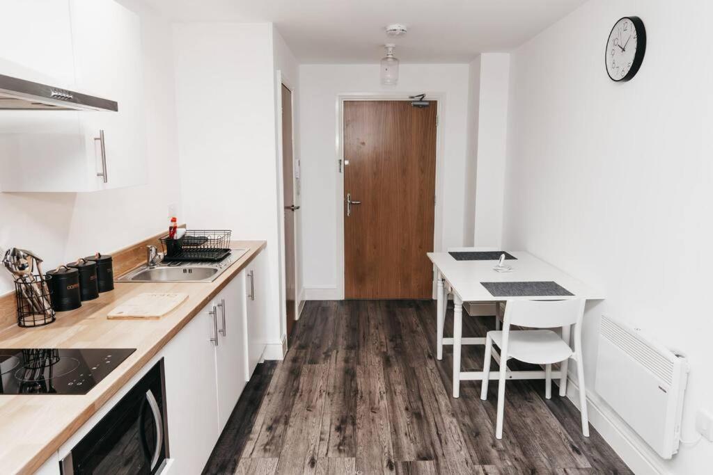 Stunning Modern Heart Of The City Apartment Sheffield Buitenkant foto